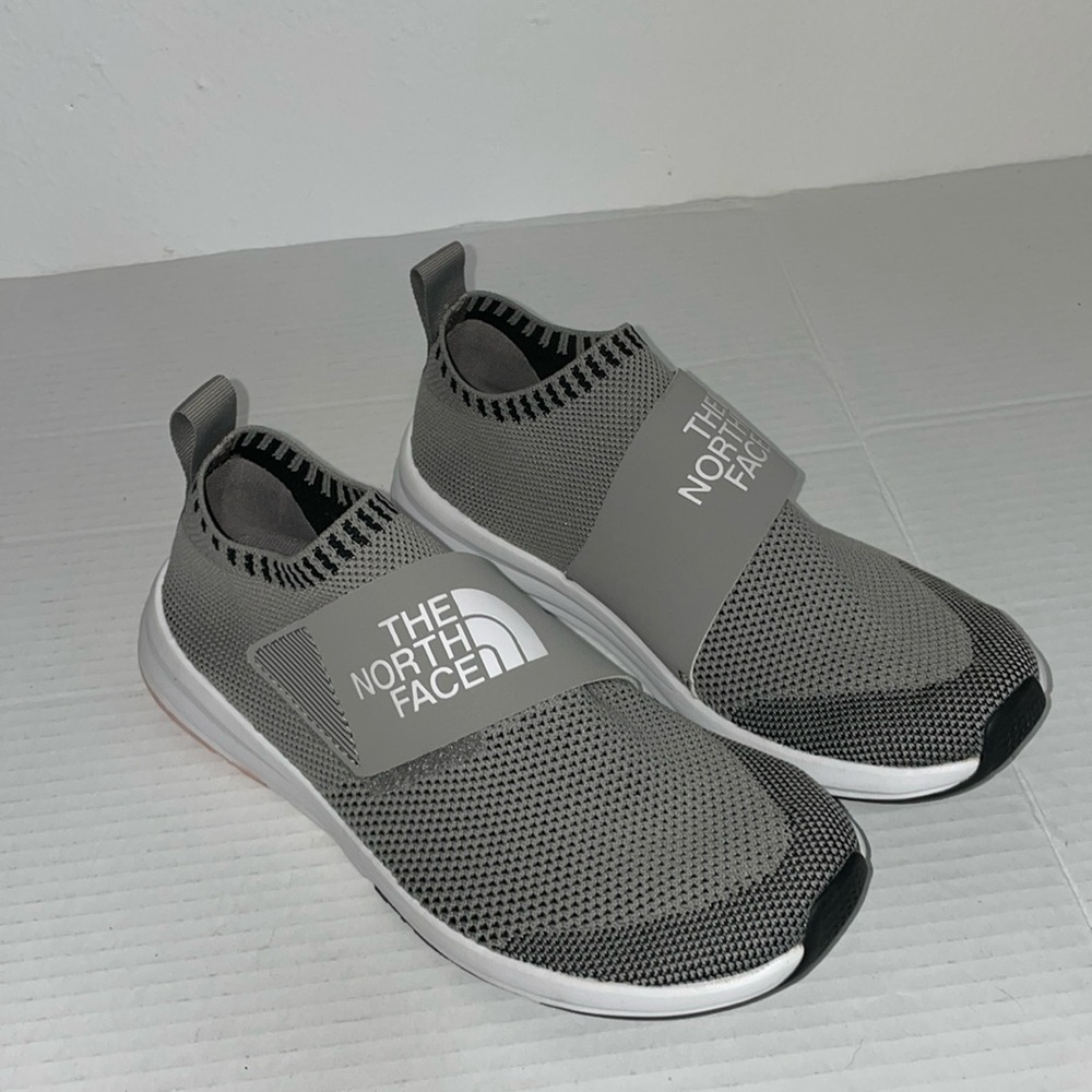 🌺 Hostess Pick 🌺NWOT The North Face Cadman Moc Knit Women Slip On Size 8 1/2